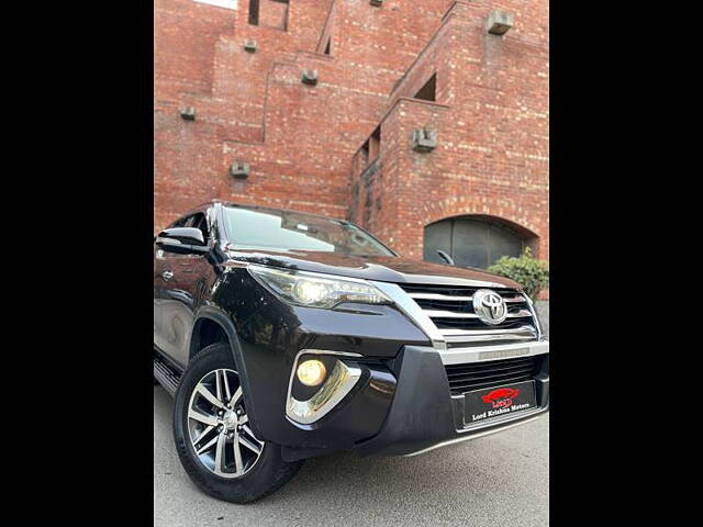 Used Toyota Fortuner [2016-2021] 2.8 4x4 AT [2016-2020] in Delhi