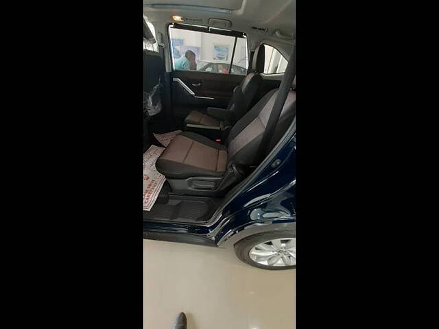 Used Toyota Innova Hycross VX (O) Hybrid 7 STR in Ahmedabad