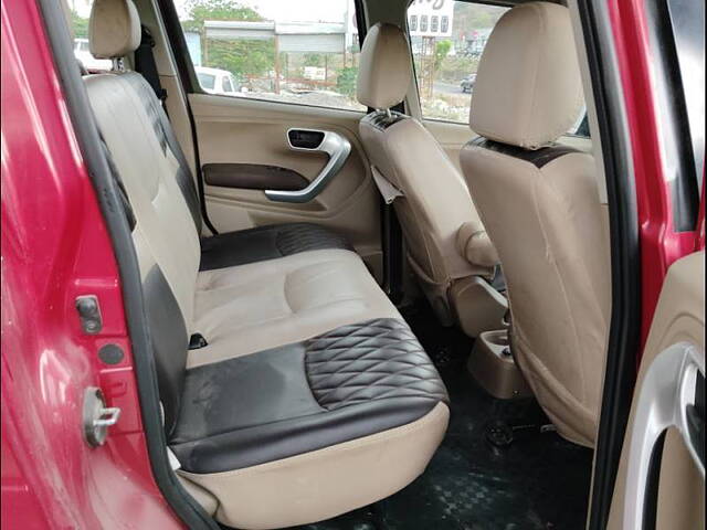 Used Mahindra TUV300 [2015-2019] T8 AMT in Pune