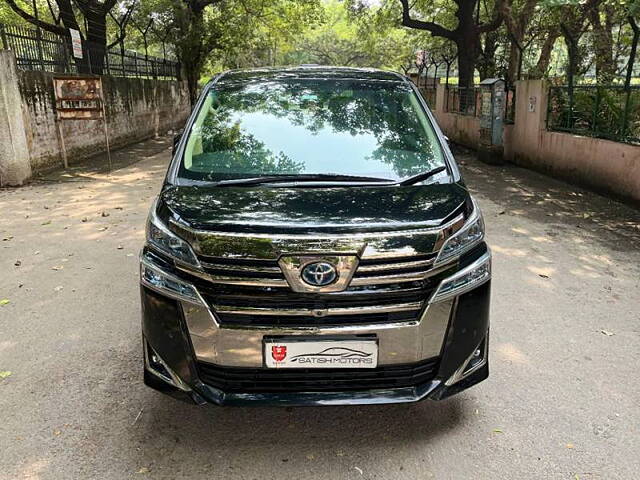 Used 2023 Toyota Vellfire in Delhi