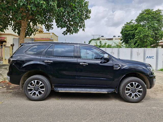 Used Ford Endeavour [2016-2019] Titanium 2.2 4x2 AT in Ahmedabad