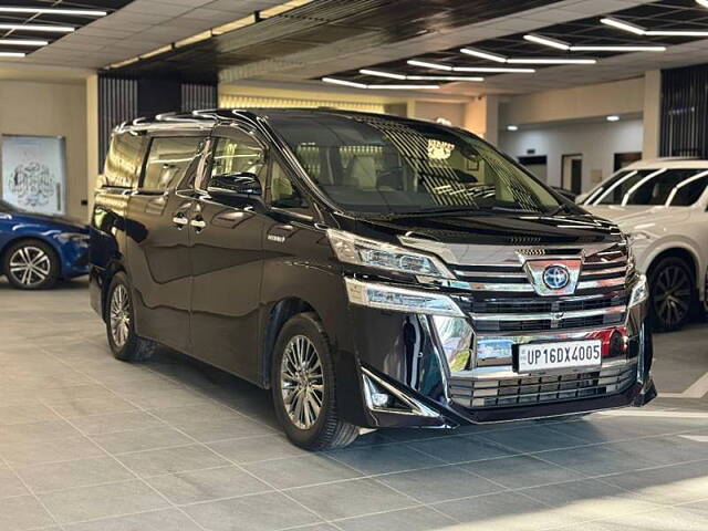 Used Toyota Vellfire VIP – Executive Lounge in Delhi