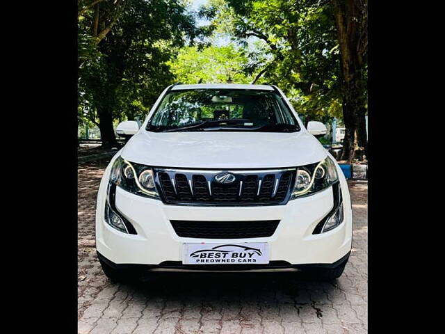 Used 2017 Mahindra XUV500 in Kolkata