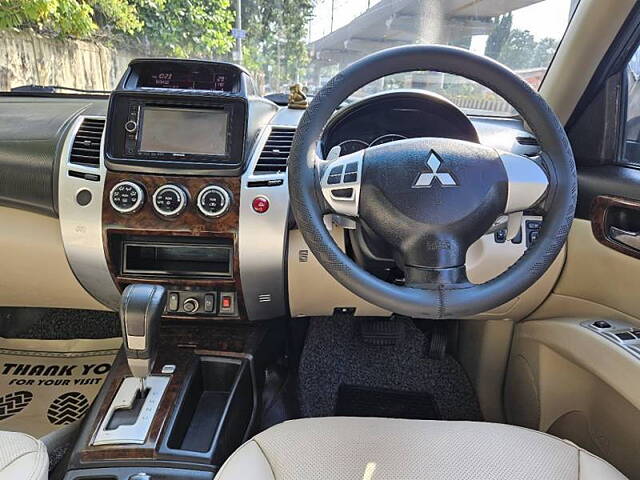 Used Mitsubishi Pajero Sport 2.5 AT in Mumbai