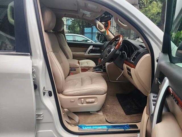 Used Toyota Land Cruiser [2011-2015] LC 200 VX in Pune