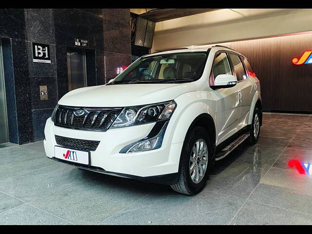 Used Mahindra XUV500 [2015-2018] W10 in Ahmedabad