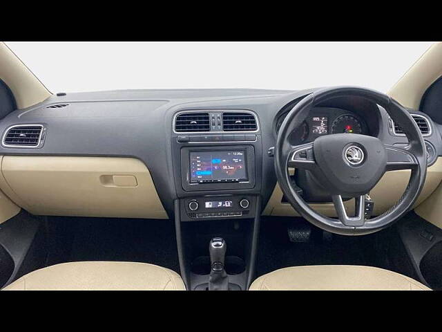 Used Skoda Rapid Style 1.6 MPI AT in Bangalore