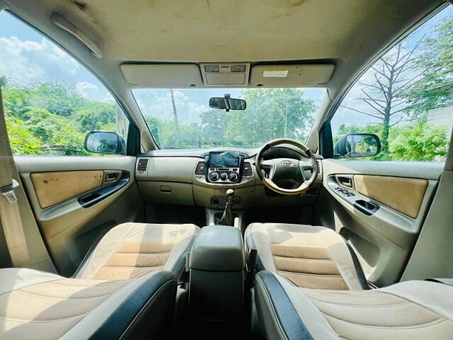 Used Toyota Innova [2012-2013] 2.5 GX 8 STR BS-III in Ahmedabad