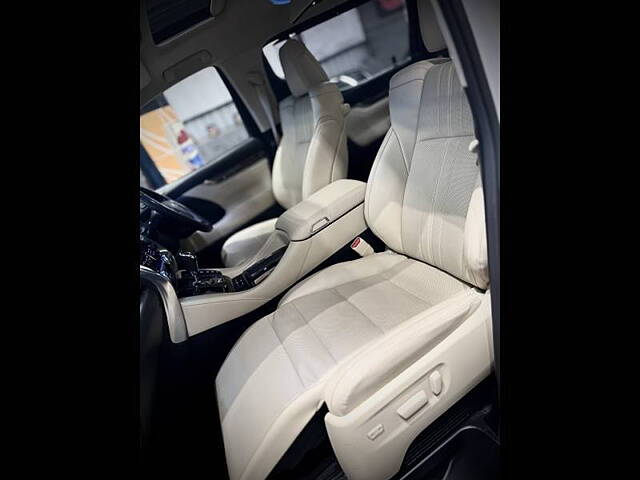 Used Toyota Vellfire VIP – Executive Lounge in Gurgaon