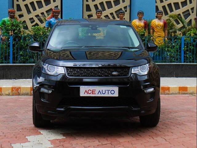 Used 2019 Land Rover Discovery in Kolkata