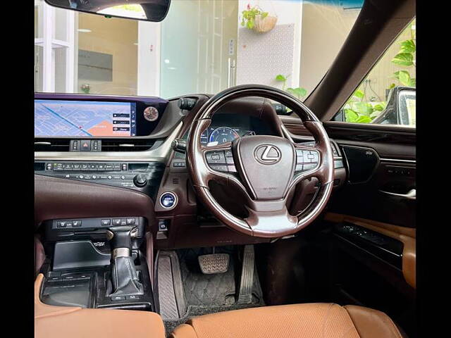 Used Lexus ES 300h [2018-2020] in Hyderabad