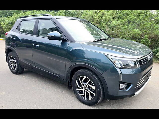 Used Mahindra XUV300 [2019-2024] W8 (O) 1.2 Petrol [2019] in Ahmedabad