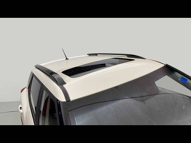 Used Mahindra XUV300 [2019-2024] W8 (O) 1.2 Petrol in Delhi