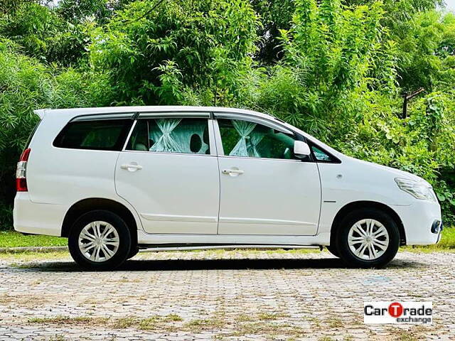 Used Toyota Innova [2015-2016] 2.5 GX BS III 8 STR in Ahmedabad