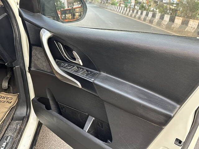 Used Mahindra XUV500 W7 [2018-2020] in Delhi