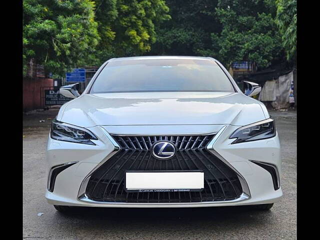 Used 2022 Lexus ES in Delhi