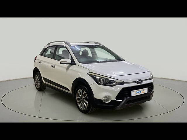 Used 2015 Hyundai i20 Active in Mumbai