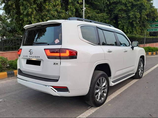 Used Toyota Land Cruiser ZX Diesel in Delhi