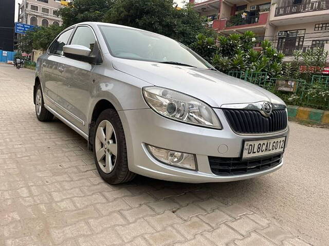 Used Skoda Rapid [2015-2016] 1.6 MPI Style Plus AT in Ghaziabad