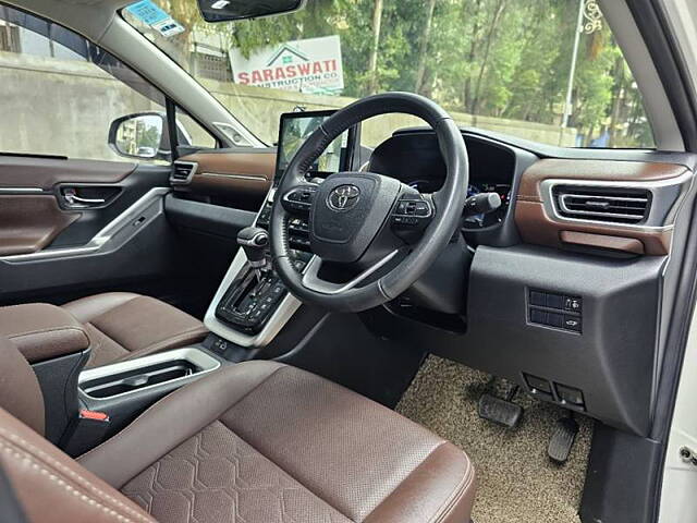 Used Toyota Innova Hycross ZX Hybrid 7 STR in Mumbai