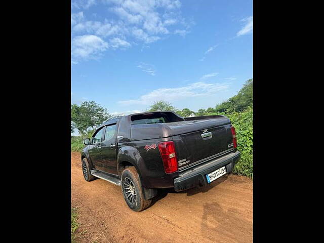 Used Isuzu D-Max V-Cross [2016-2018] 4x4 in Pune