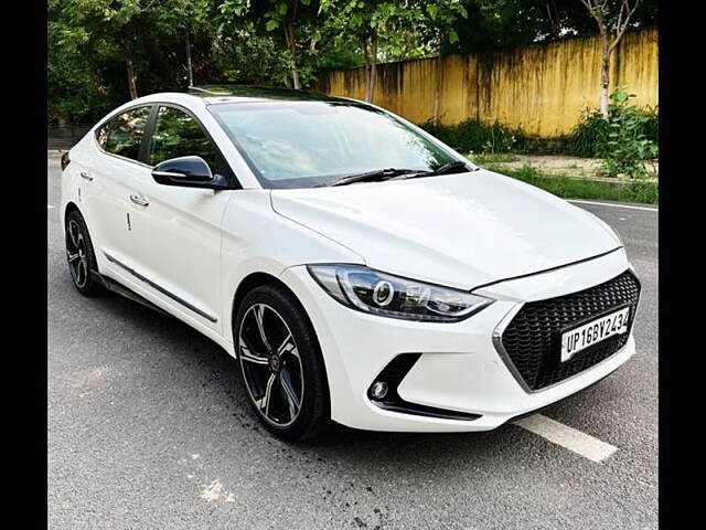 Used 2018 Hyundai Elantra in Delhi