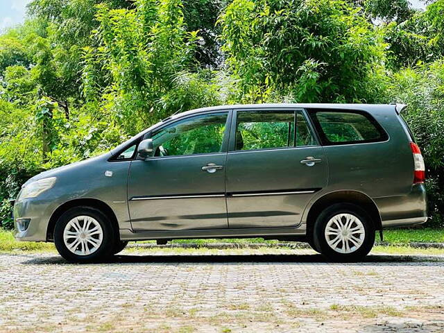 Used Toyota Innova [2012-2013] 2.5 GX 8 STR BS-III in Ahmedabad