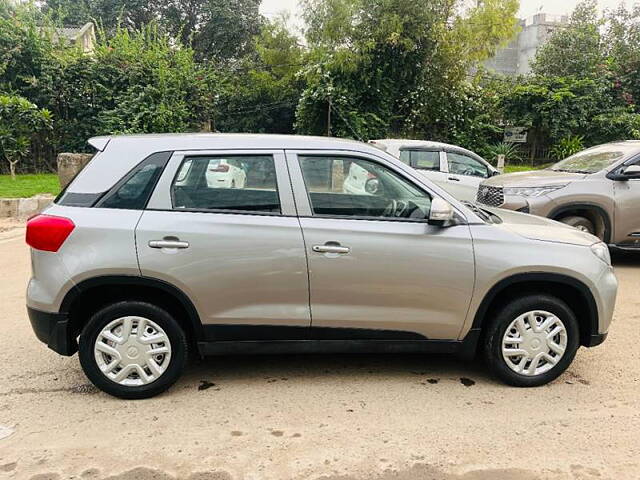 Used Maruti Suzuki Brezza LXi in Delhi