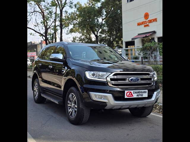 Used Ford Endeavour [2016-2019] Titanium 3.2 4x4 AT in Chandigarh