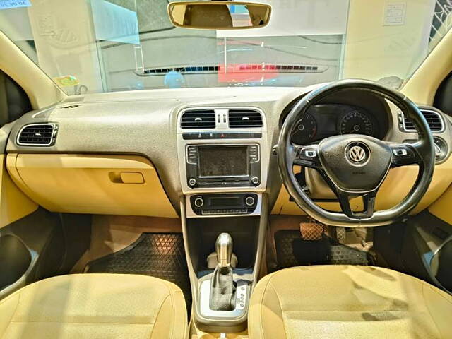 Used Volkswagen Vento [2015-2019] Highline Plus 1.2 (P) AT 16 Alloy in Kolkata