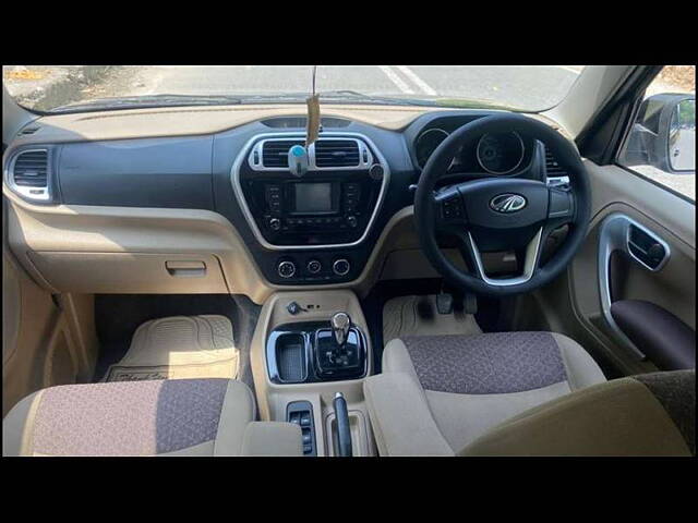 Used Mahindra TUV300 [2015-2019] T8 AMT in Delhi