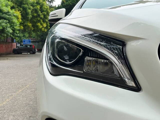 Used Mercedes-Benz CLA 200 CDI Sport in Delhi