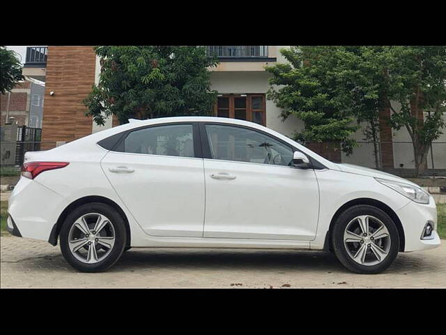 Used Hyundai Verna [2017-2020] SX (O) 1.6 CRDi  AT in Mohali