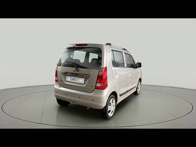 Used 2017 Maruti Suzuki Wagon R in Ahmedabad