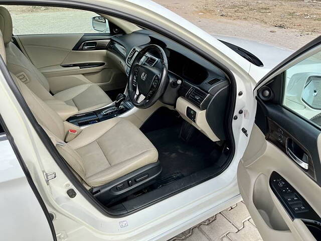 Used Honda Accord Hybrid in Delhi