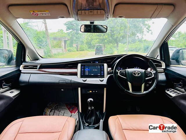 Used Toyota Innova Crysta [2016-2020] 2.4 V Diesel in Ahmedabad