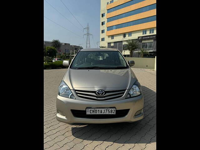 Used 2011 Toyota Innova in Kharar