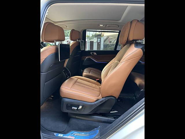 Used BMW X7 [2019-2023] xDrive30d DPE Signature 7STR in Hyderabad