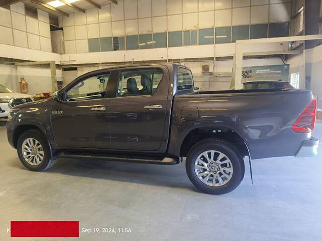 Used Toyota Hilux High 4X4 AT in Ahmedabad