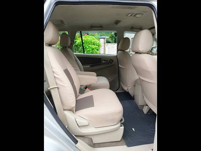 Used Toyota Innova [2005-2009] 2.5 V 7 STR in Mumbai