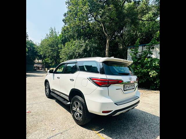 Used Toyota Fortuner 4X2 AT 2.7 Petrol in Delhi