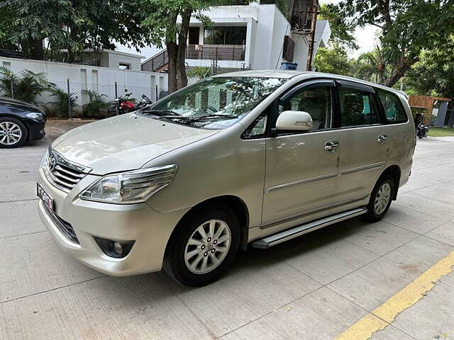 Used Toyota Innova [2005-2009] 2.5 V 7 STR in Hyderabad