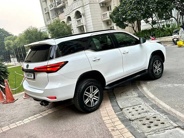 Used Toyota Fortuner 4X2 AT 2.8 Diesel in Delhi