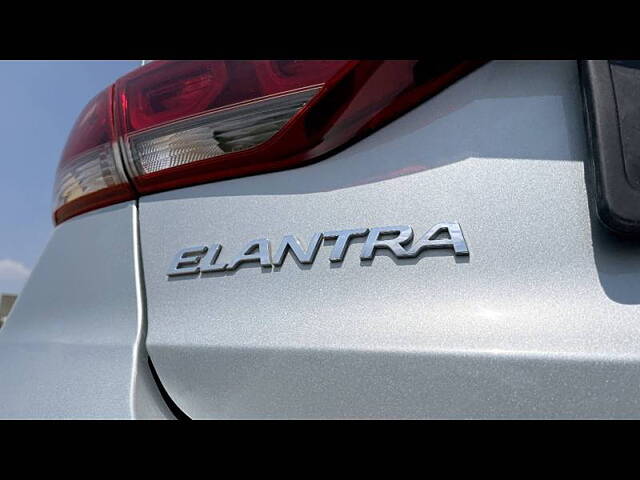 Used Hyundai Elantra SX 2.0 AT in Delhi