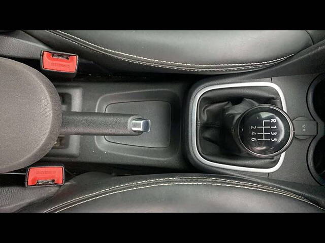 Used Volkswagen Polo [2016-2019] Highline Plus 1.0 (P) 16 Alloy in Hyderabad