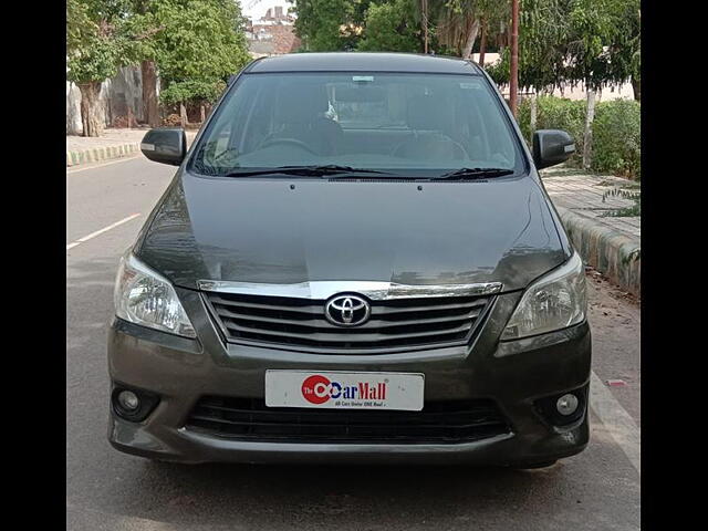 Used 2012 Toyota Innova in Agra