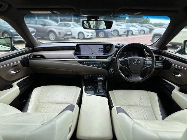 Used Lexus ES 300h Luxury [2020-2021] in Ahmedabad