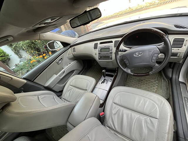 Used Hyundai Genesis 3.8 in Dehradun