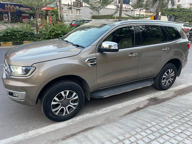 Used Ford Endeavour [2016-2019] Titanium 2.2 4x2 AT [2016-2018] in Hyderabad