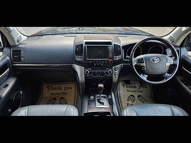 Used Lexus LX 570 V8 AT in Mumbai